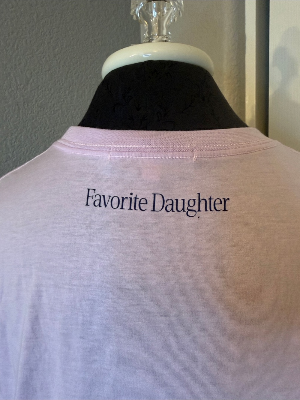 Favorite Daughter Mom Of The Year Tee - Wisteria Pink Size Medium - Picture 9 of 14